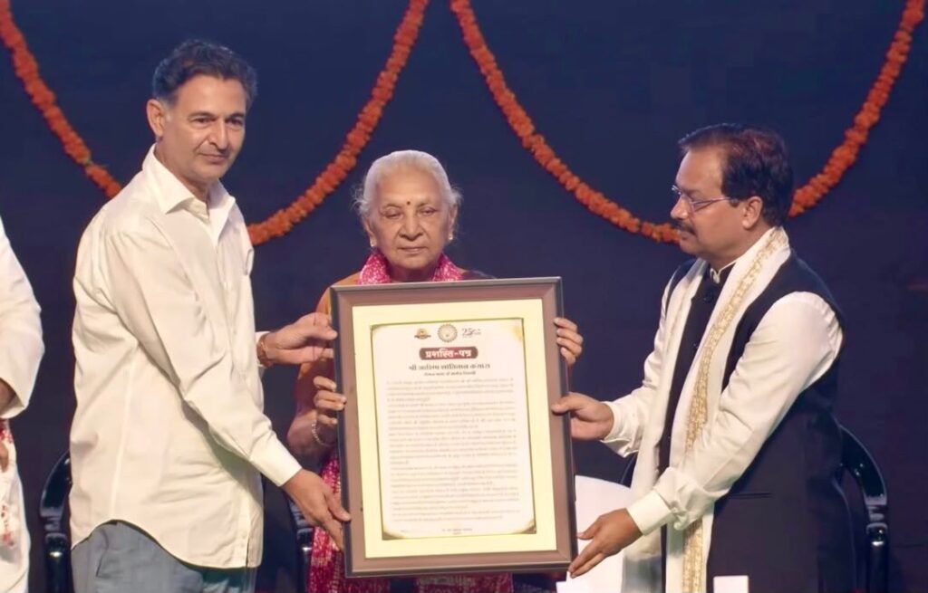 A Triumph for Traditional Art: Dr. Ashish Kansara Receives Highest Academic Honor for Kutch Rogan Painting